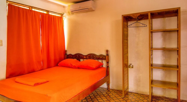 Cabinas Stefano, Забронировать Отель Отели Хако с парковкой, рядом с Пляж Хако, Парковка