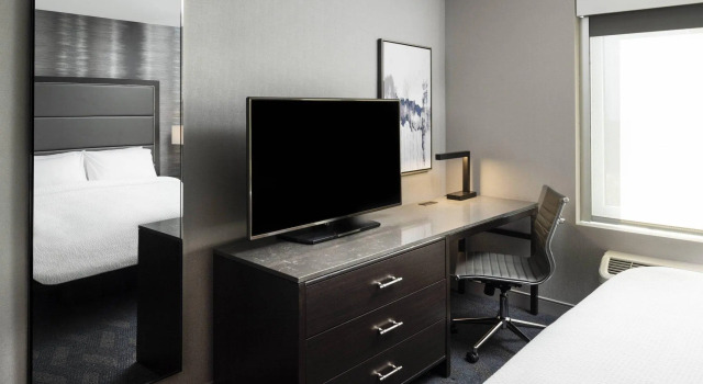 Люкс Fairfield Inn & Suites by Marriott Boston Logan Airport/Chelsea