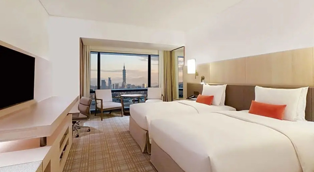 Номер Premier Taipei Marriott Hotel