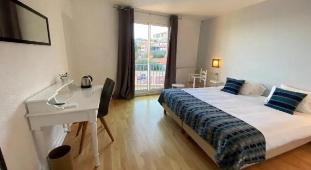 Номер Standard Hotel Le Bon Port