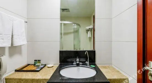 Люкс Executive Haisheng Garden Hotel