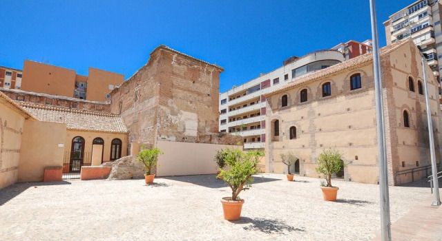 Sitito Perchel Studio, Забронировать Отель Отели Малаги с парковкой, рядом с Centro Comercial Larios Centro, Парковка