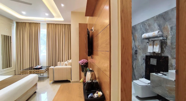 Двухместный люкс Royal MGR Hotel Moradabad