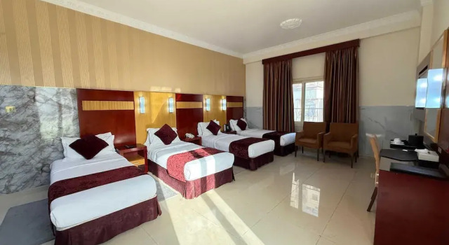 Четырёхместный номер Standard Phoenix Retreat Deira By Dancenter