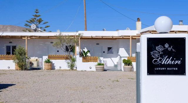 Athiri Luxury Suites Perivolos