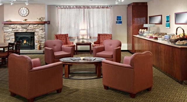 Coast Fraser Tower, Book Hotel Yellowknife Nordvestterritoriet