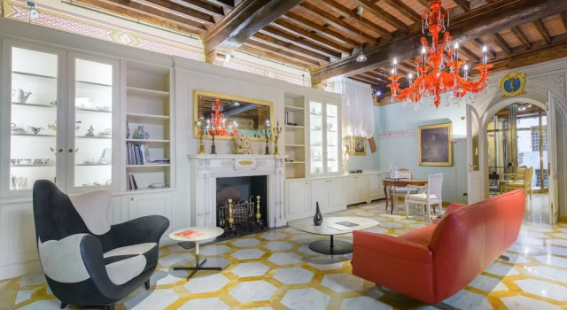 15 Santori Luxury Home