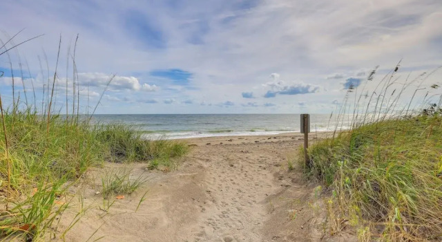 Апартаменты Oceanside: Beachfront Fort Pierce Retreat