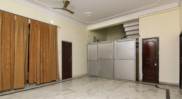 OYO 12338 Hotel Venus Inn