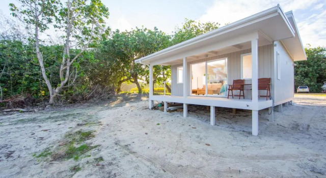 Hütte Frederick and Ngamatas Beach House