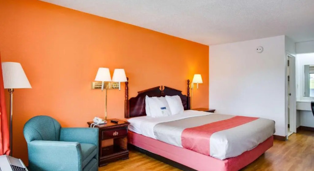 Номер Standard Motel 6-White House, TN