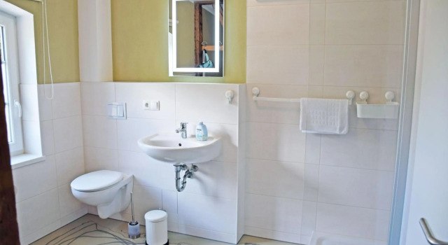 schoene Ferienwohnungen in Sassnit, Забронировать Отель Отели Засниц с парковкой, Парковка