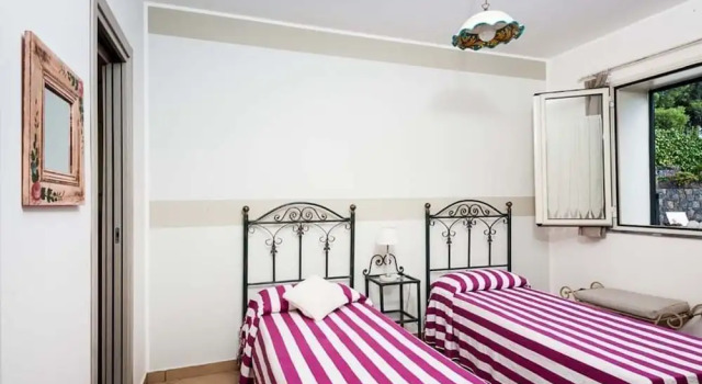 Вилла с 2 комнатами Montefiore