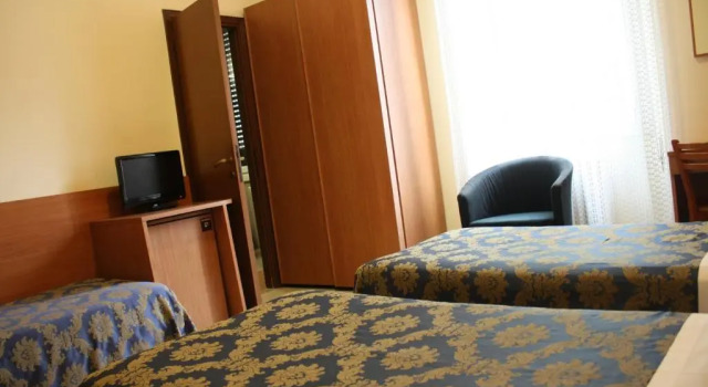 Четырёхместный номер Standard Hotel Garden