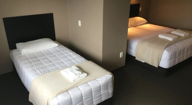 Fiordland Hotel