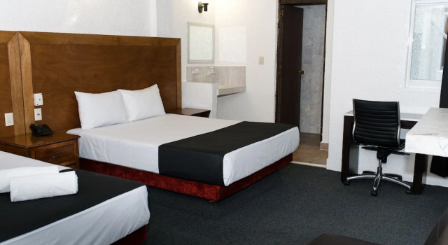 Четырёхместный номер Standard Hotel Central Irapuato - Hotel en Irapuato
