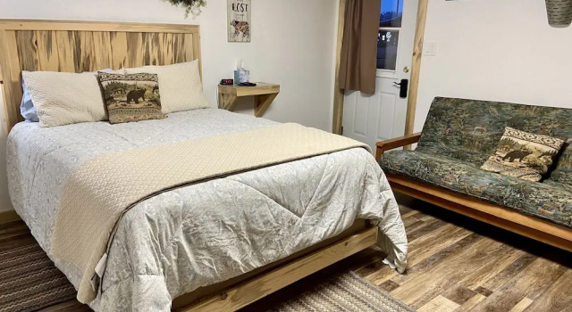 Студия Deluxe Cascade Lake Inn