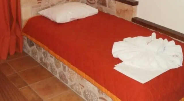 Одноместный номер Standard с балконом Aktaion Hotel