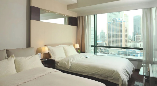 Четырёхместный номер Standard World Union Service Apartment Cosmo