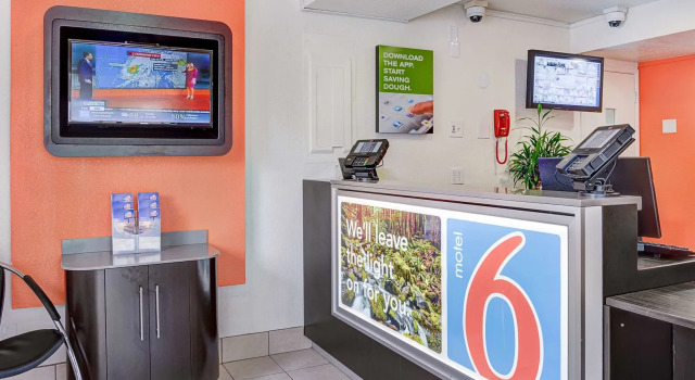 Motel 6-Portland, OR - Central, Забронировать Мотель Портленд Willamette Valley