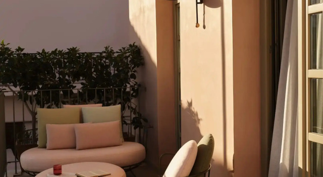 Люкс Executive с балконом Domus Blanc Boutique Hotel