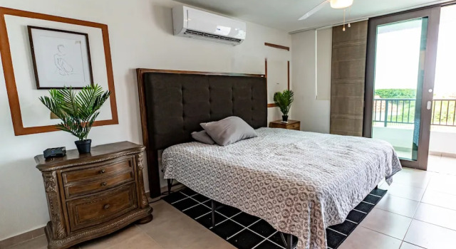 Номер Standard 3 Bedroom Oceanfront Beach House
