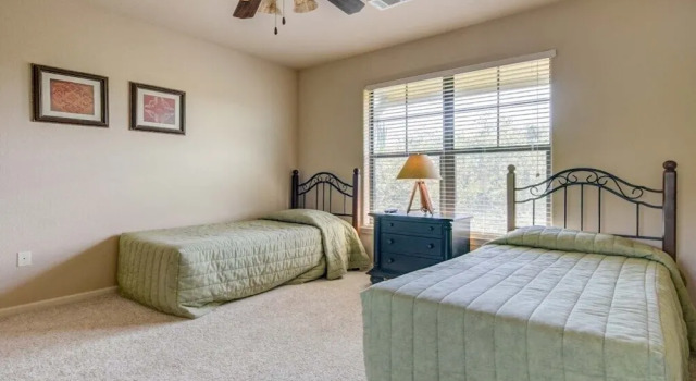 Stunning 3 Bed Condo Near Disney, Book Hotel Hoteller i Four Corners med pool, Swimmingpool