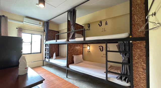 Hide Bangkok Hostel