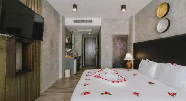 Двухместный номер с ванной Superior Patong Signature Boutique Hotel