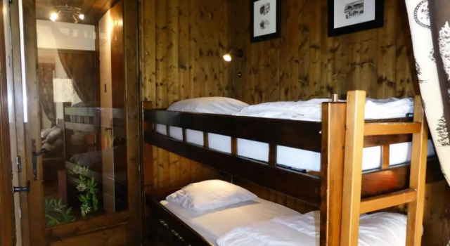 Résidence Bionnassay - Studio pour 4 Personnes 65, Prenota Appartamento Hotel a Alvernia con parcheggio, Parcheggio