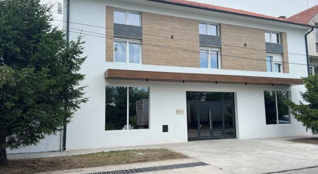 Sremsky Inn, Rezervovat Penzión Hotely v Vojvodina s parkováním, Parkování