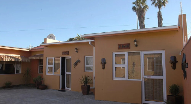 Bushbabies Inn, Rezervați Hotel Swakopmund Namibia, aproape de Marine Denkmal
