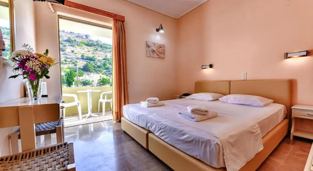 Run of House Ionis Hotel