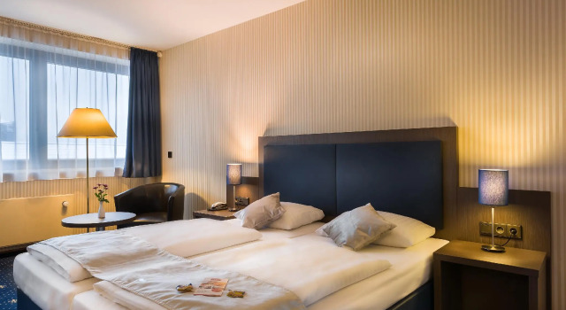 Двухместный номер Comfort Garner Hotel Frankfurt - Palmengarten by IHG