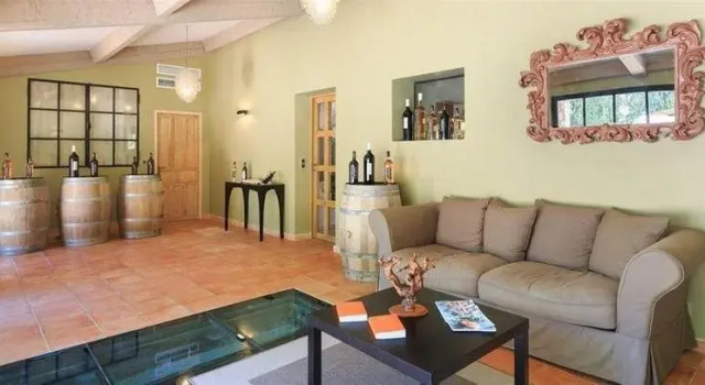 Domaine Clos de LOurs, Забронировать Отель Котиньяк Green Provence