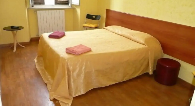 Кровать в общем номере (женский номер) Magic Place Guest House