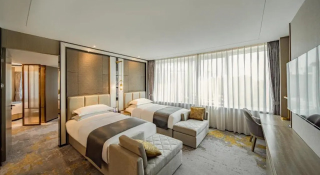 Семейный люкс Howard Johnson Paragon Hotel Beijing