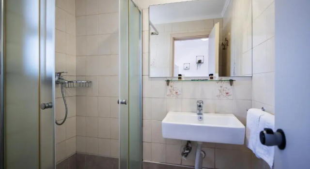 Полулюкс с балконом Terinikos Sunny Garden Hotel & Junior Suites