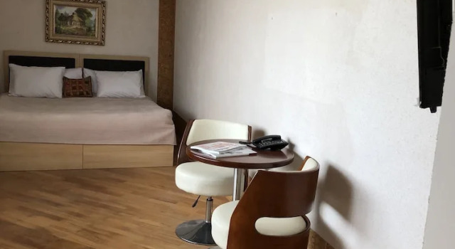 Полулюкс с 2 комнатами с балконом и с видом на город Отель Baku Luxury Hotel