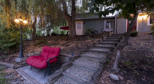 E'Laysa Guesthouse and Vineyard Retreat, Buchen Sie Hotel Penticton 