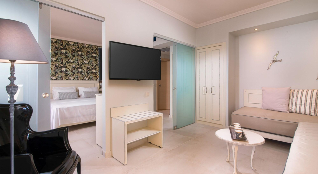 Neikos Luxury Suites, Забронировать Отель Ханиоти 