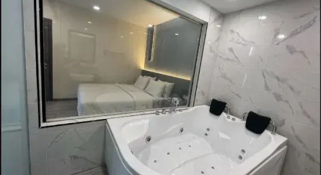 Люкс YANGTZE HOTEL 长江酒店