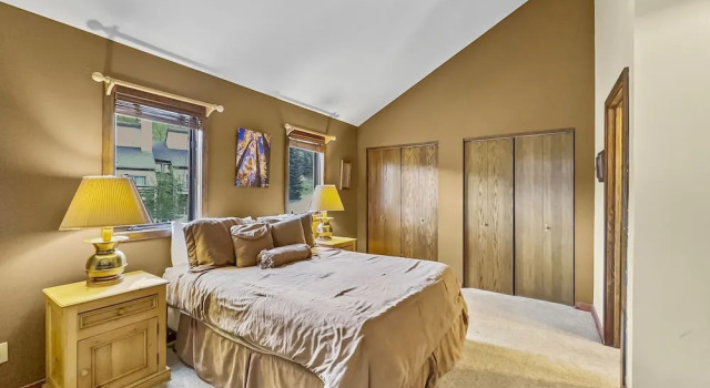 111 Corinthian Circle Unit H 3br 2ba 3 Bedroom Condo by RedAwning, Rezerwuj Hotel Hotele w Vail Ski z parkingiem, Parking