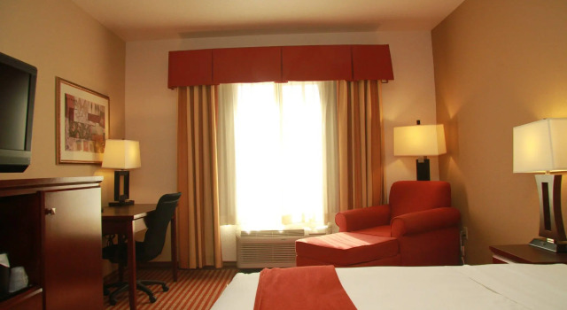 Двухместный номер Standard Holiday Inn Express Hotel & Suites Amarillo South by IHG