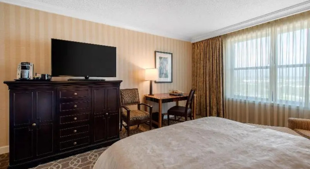 Четырёхместный номер Standard с балконом Omni Interlocken Hotel