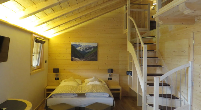 B&B Ecohotel Chalet des Alpes, Забронировать Шале Виллы Ливиньо, рядом с Кресельный подъёмник Кампо Сквола (нижняя станция), Вилла