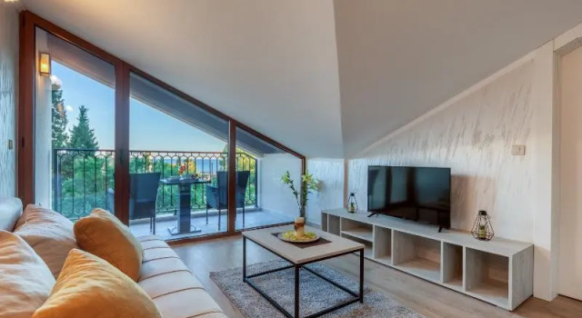 Апартаменты c 1 комнатой с балконом и с видом на море Luxury Apartments Queen