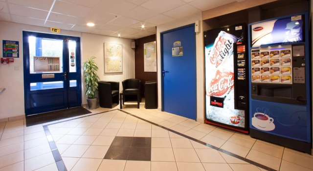 Трёхместный номер Standard Hotel Dom Le Breton - Nantes Beaujoire, Porte de Sainte-Luce