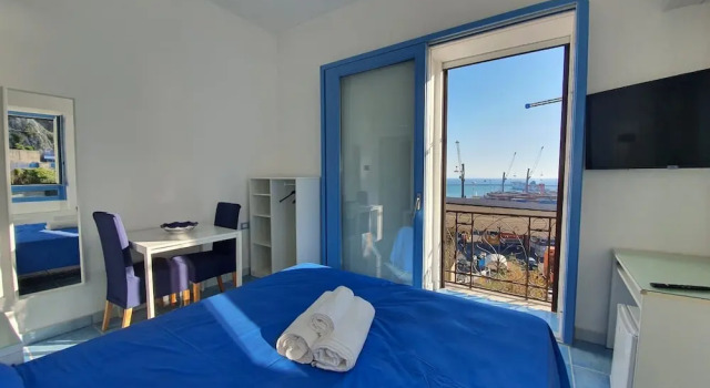 B&B Acquamarine