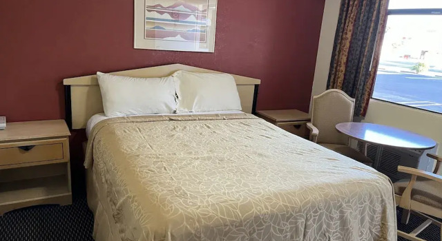 Economy Inn, Забронировать Отель Санта-Мария Central Coast California